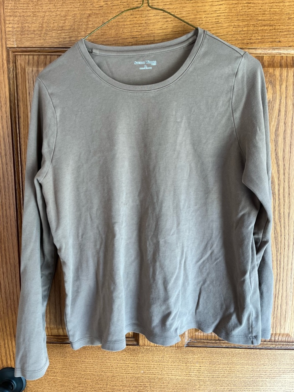 Simple Long Sleeve Crewneck Tee — Brown-Taupe Petite Large Sudioworks